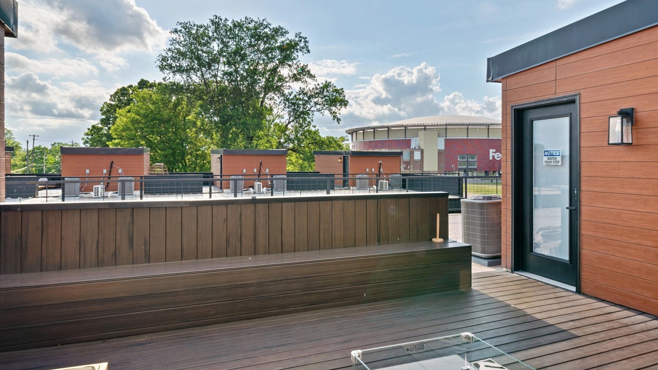 Photo of Patio Balcony in New Pathways
