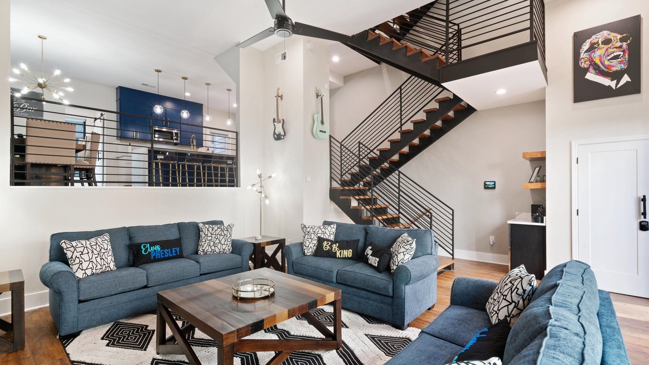 Photo of Livingroom in New Pathways