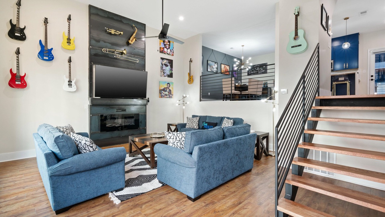 Photo of Livingroom in New Pathways