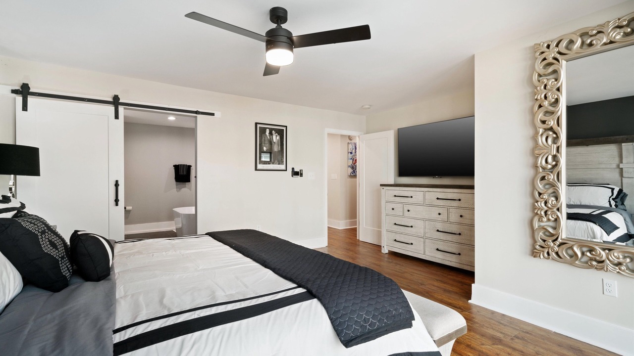 Photo of Bedroom in New Pathways