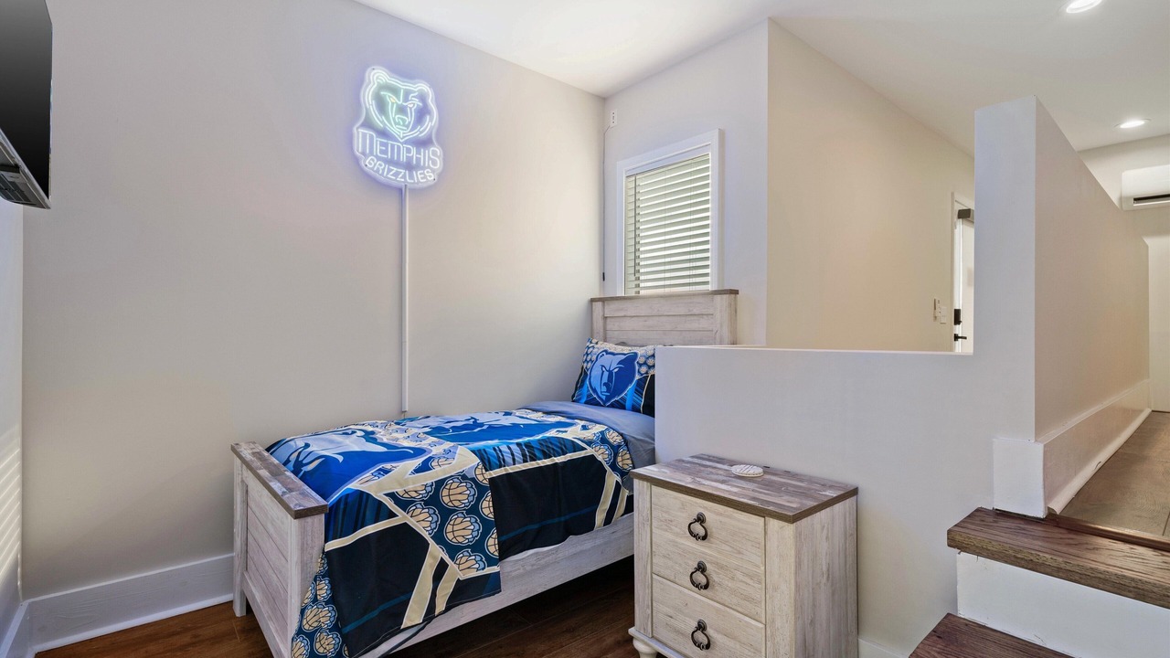Photo of Bedroom in New Pathways