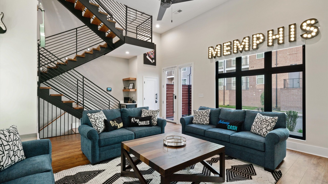 Photo of Livingroom in New Pathways