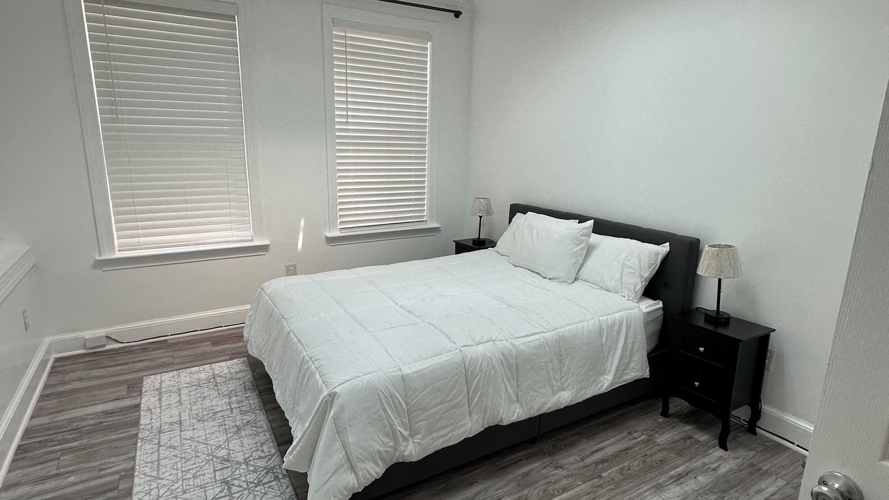 Photo of Bedroom in Mount Vernon Square