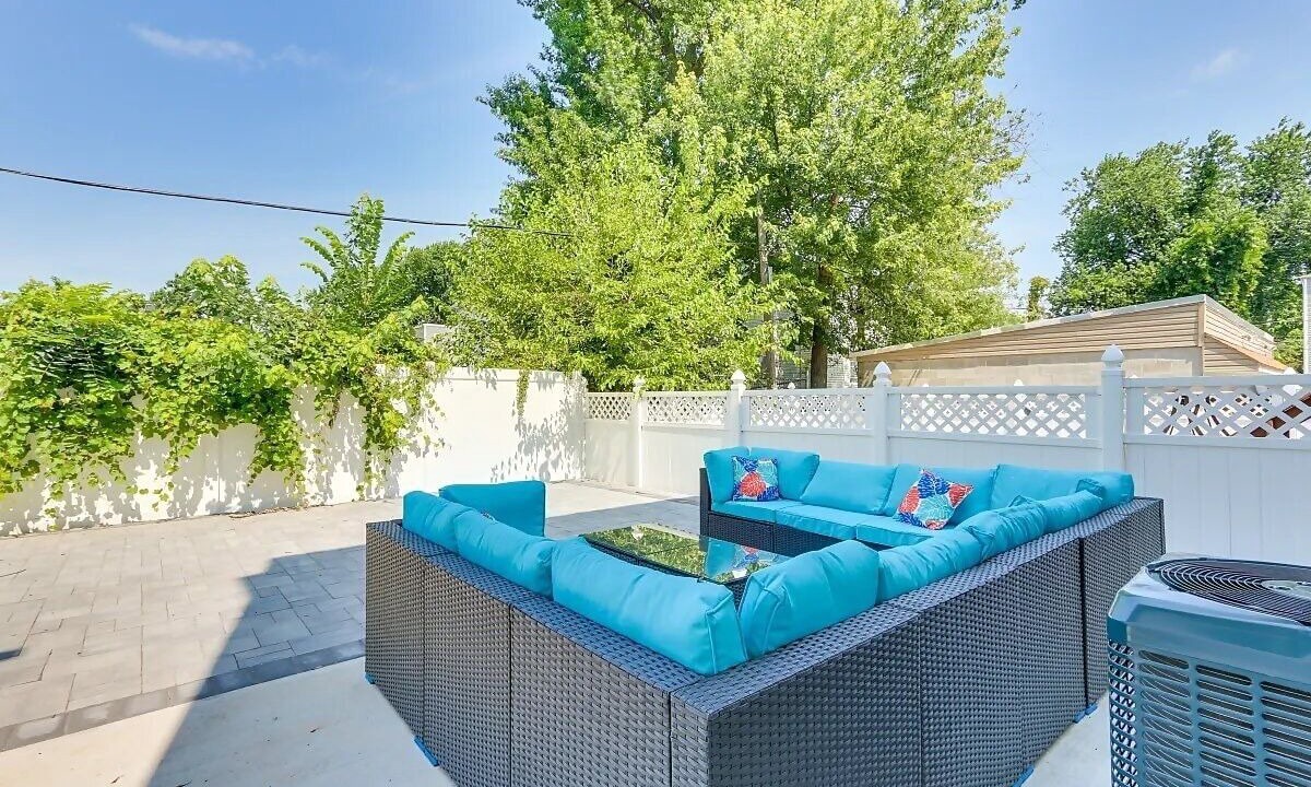 Photo of Patio Balcony in Ampere