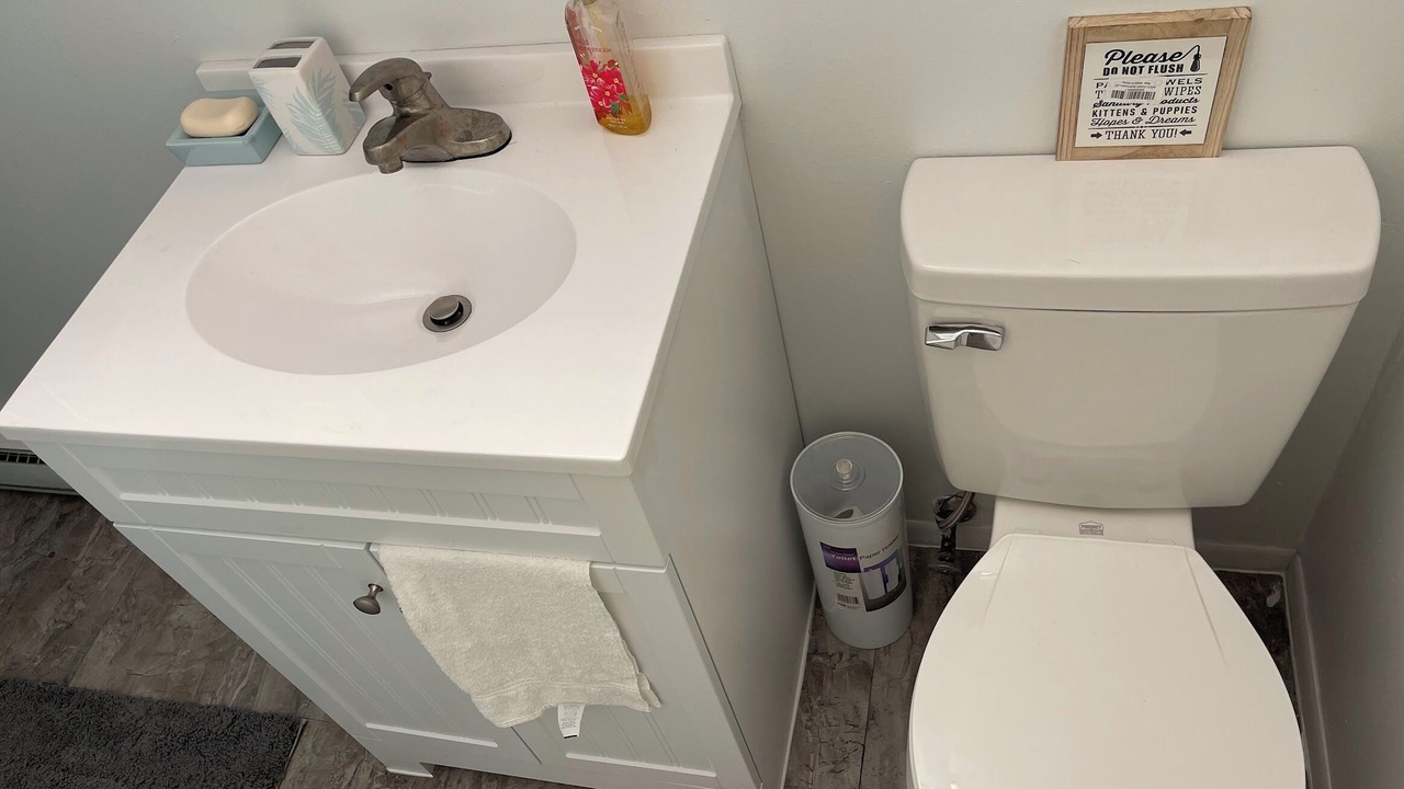 Photo of Bathroom in Girard