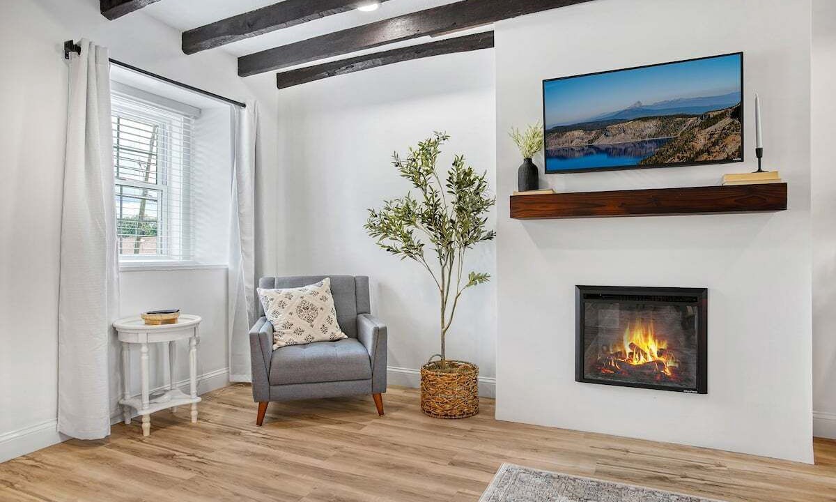 Photo of Livingroom in Parkesburg