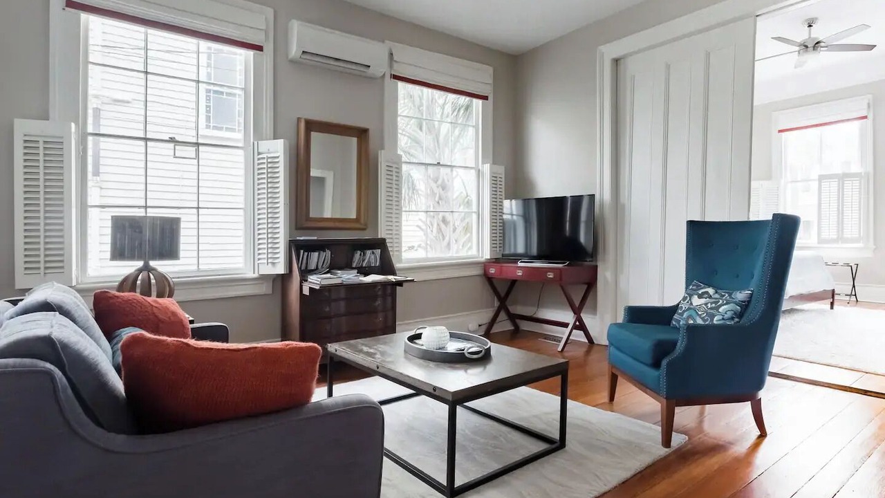 Photo of Livingroom in Harleston Village