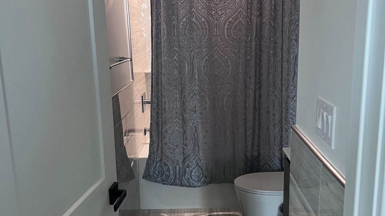 Photo of Bathroom in North Philadelphia