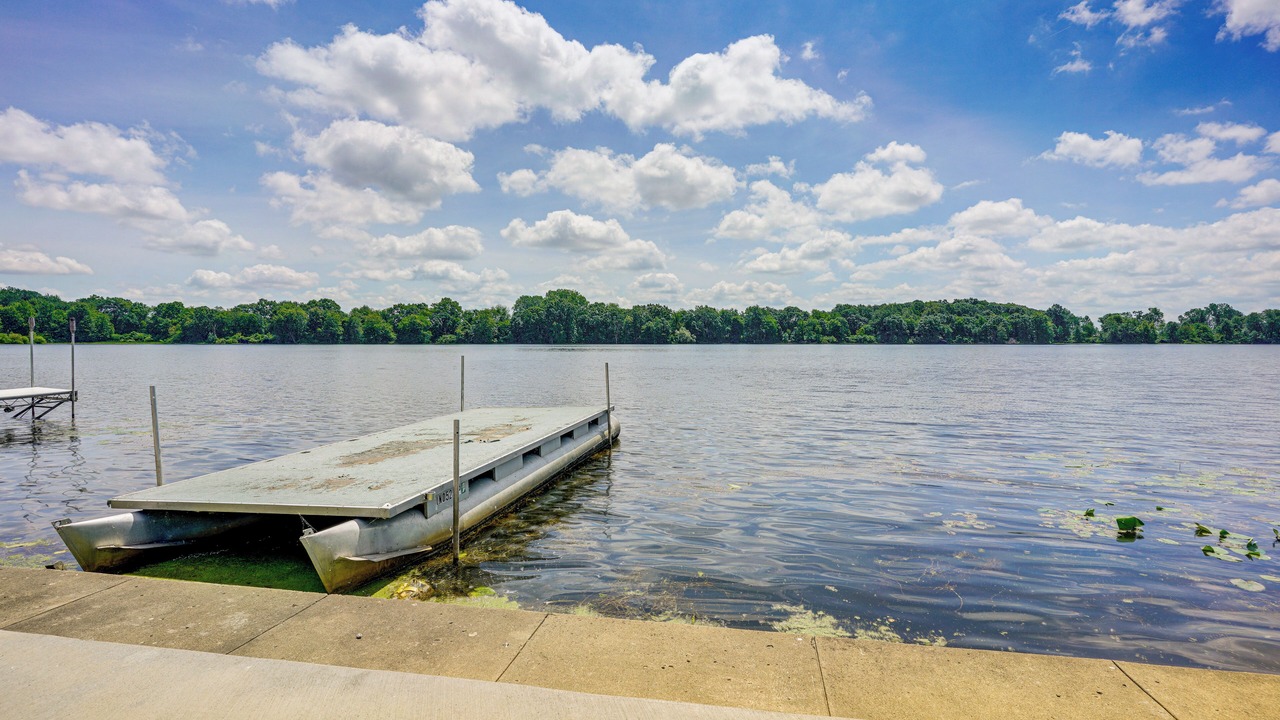 Photo of Outdoor in Howe