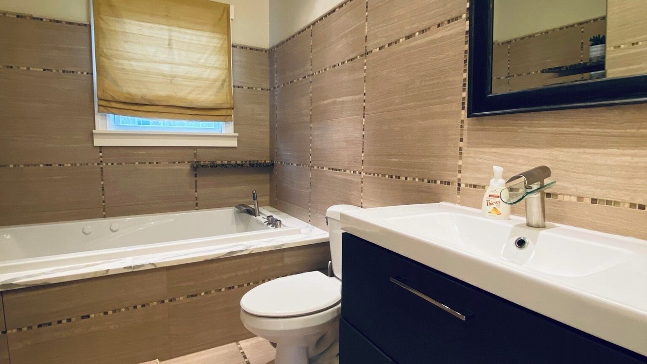 Photo of Bathroom in Lackawaxen