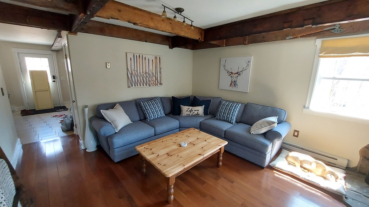 Photo of Livingroom in Lackawaxen
