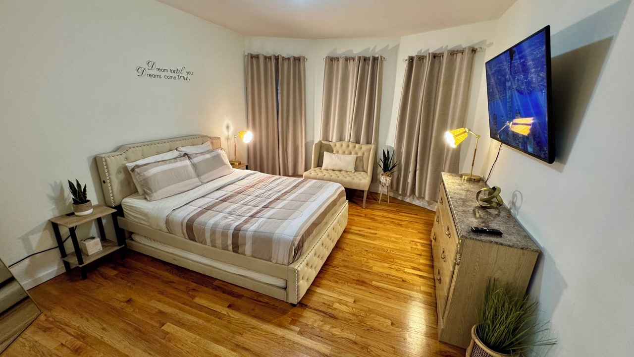 Photo of Bedroom in Elizabeth