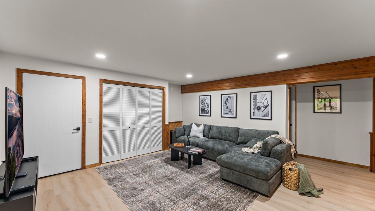 Photo of Livingroom in Ellicottville