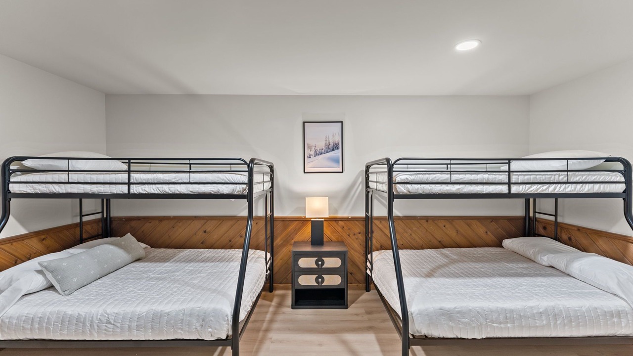 Photo of Bedroom in Ellicottville