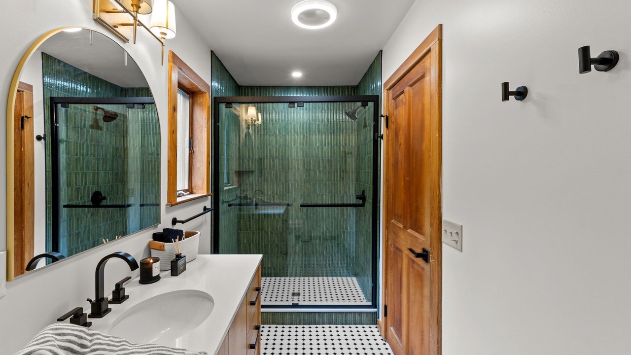 Photo of Bathroom in Ellicottville