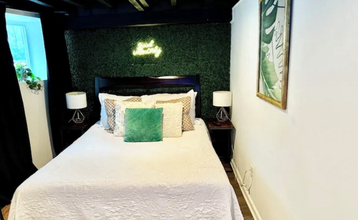 Photo of Bedroom in Downtown Baltimore