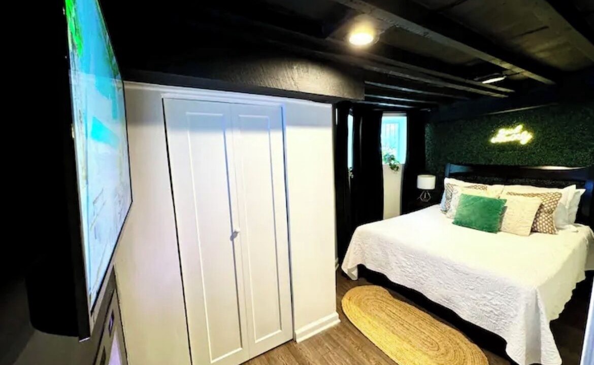 Photo of Bedroom in Downtown Baltimore