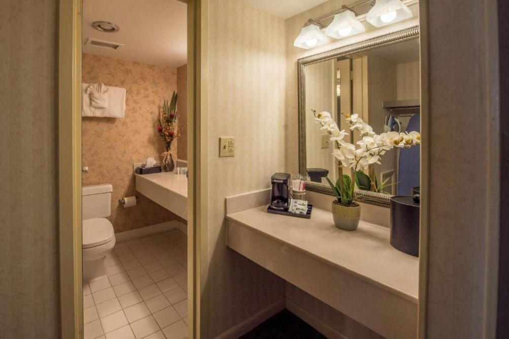Photo of Bathroom in Cheat Lake