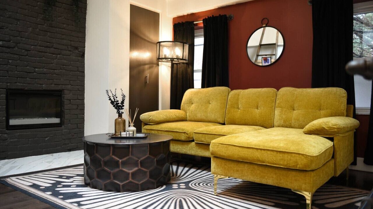 Photo of Livingroom in Central Northside