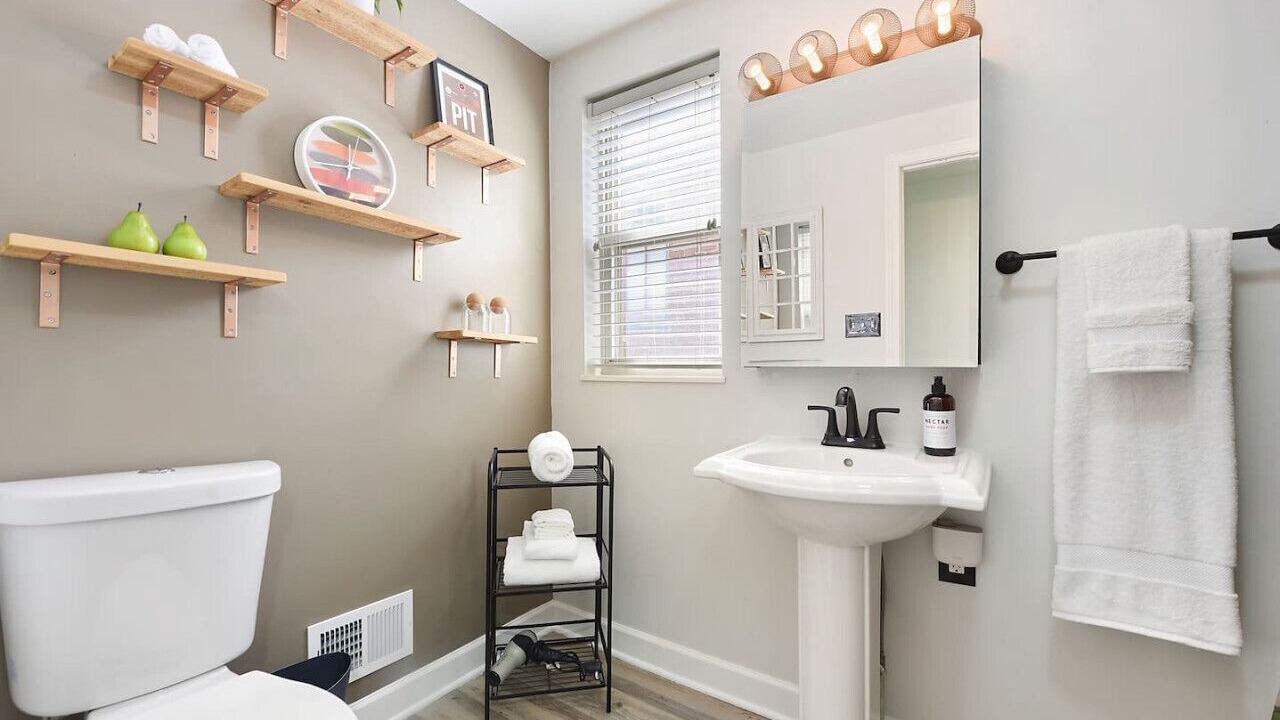 Photo of Bathroom in East Allegheny
