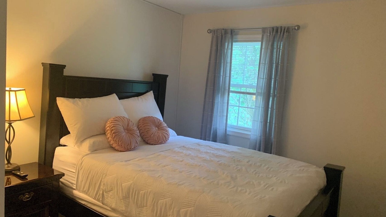 Photo of Bedroom in Elizabethtown