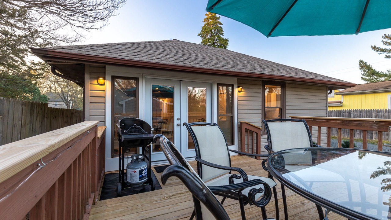 Photo of Outdoor in Issue