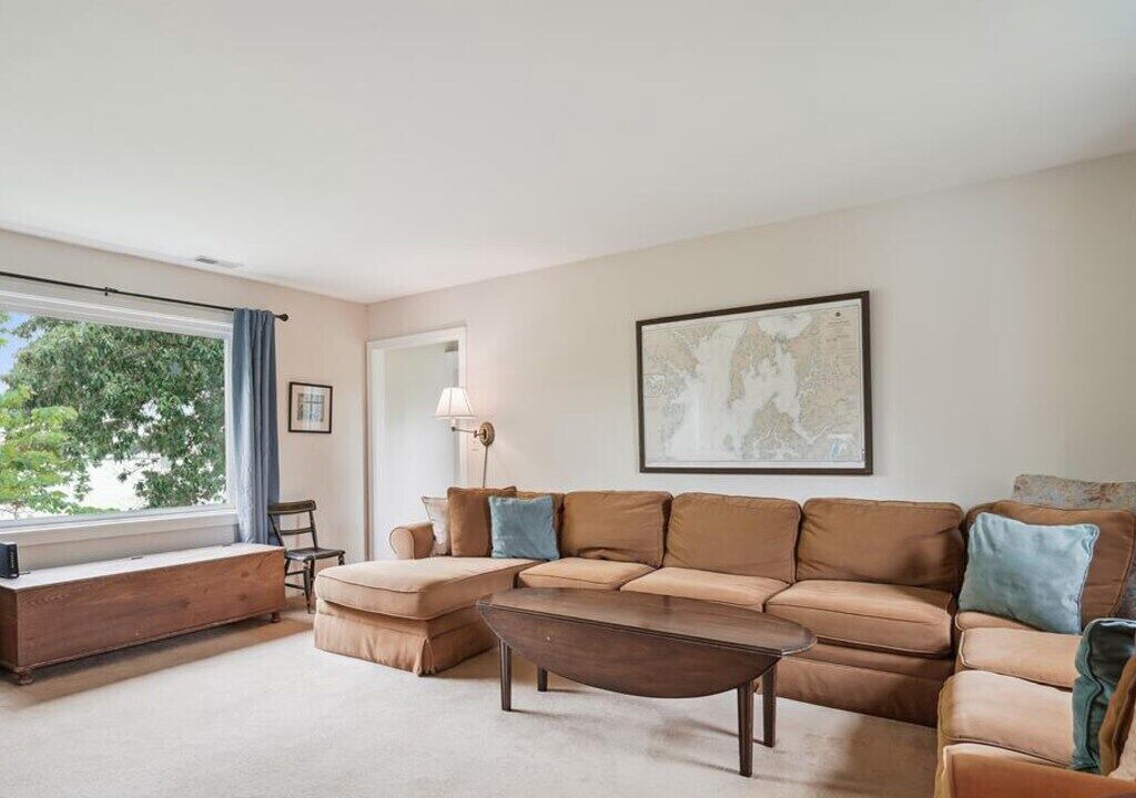 Photo of Livingroom in Unionville