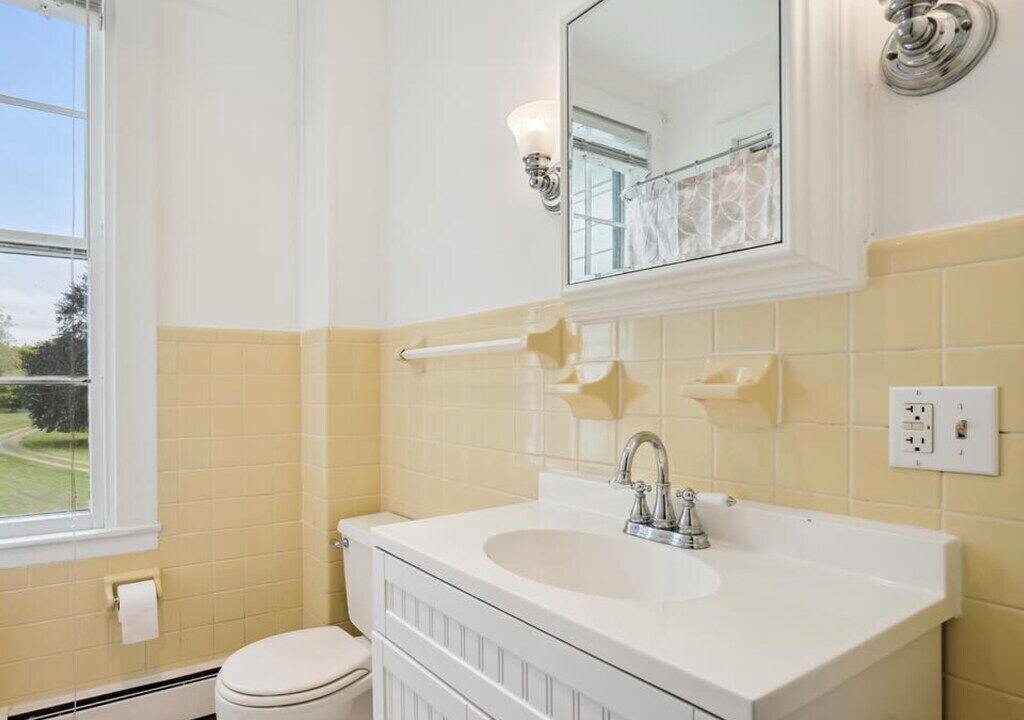 Photo of Bathroom in Unionville