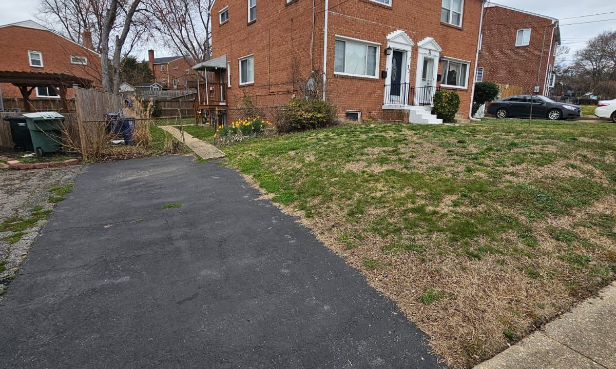 Photo of Outdoor in Seminary Hill