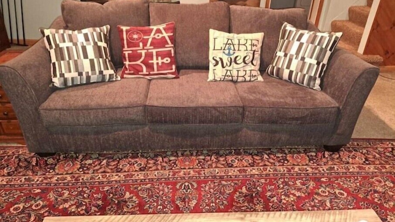 Photo of Livingroom in Deerfield