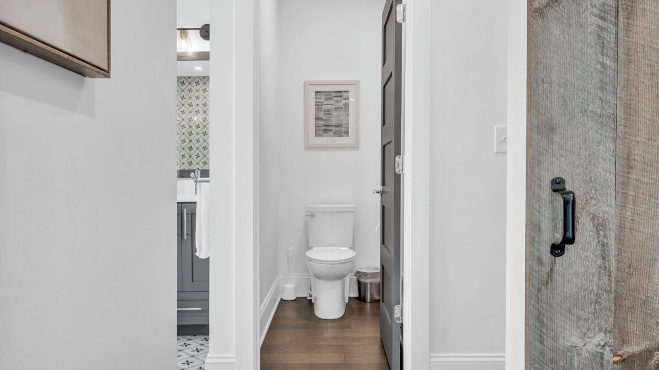 Photo of Bathroom in Detroit - Shoreway