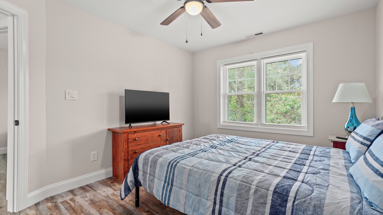 Photo of Bedroom in Deep Hole