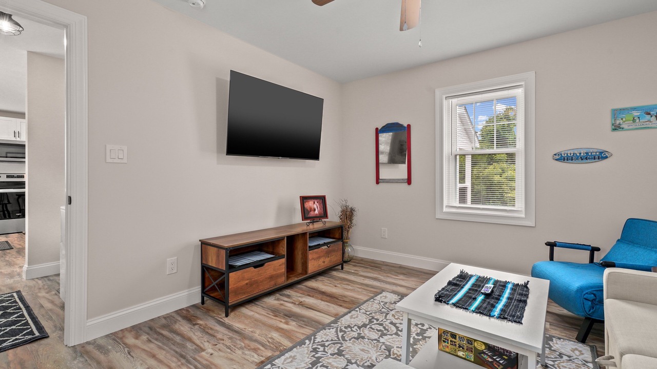 Photo of Livingroom in Deep Hole