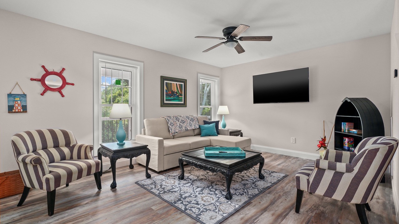 Photo of Livingroom in Deep Hole