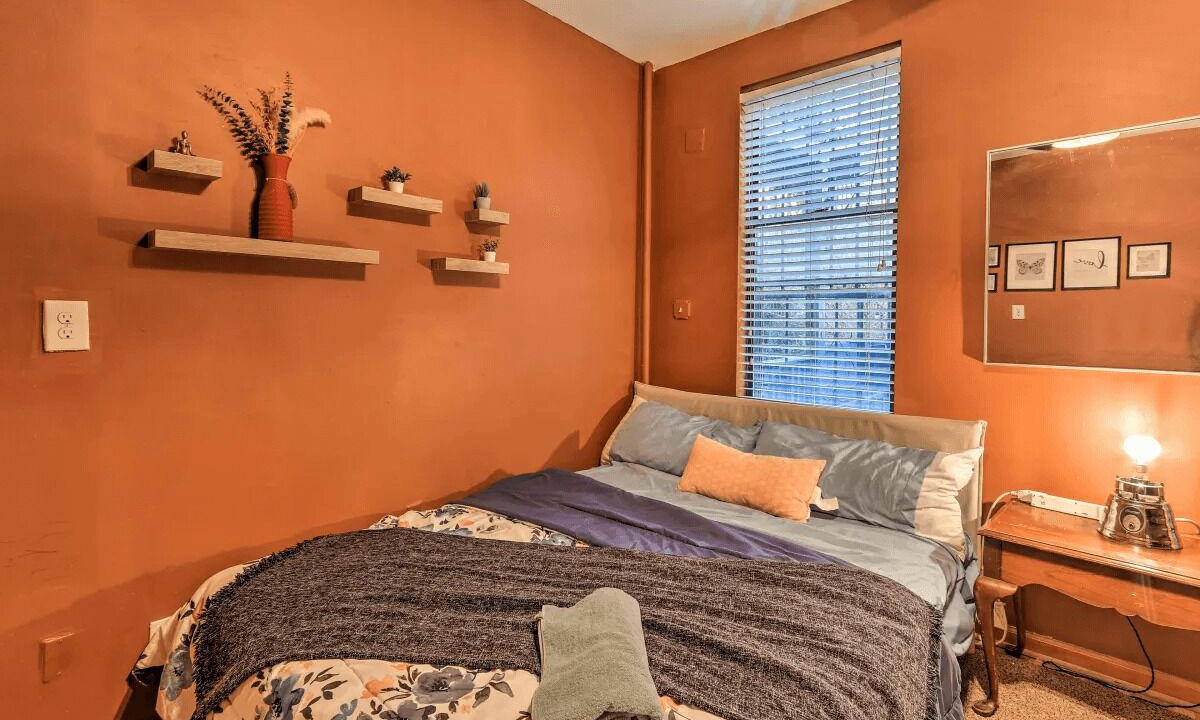 Photo of Bedroom in Historic Downtown