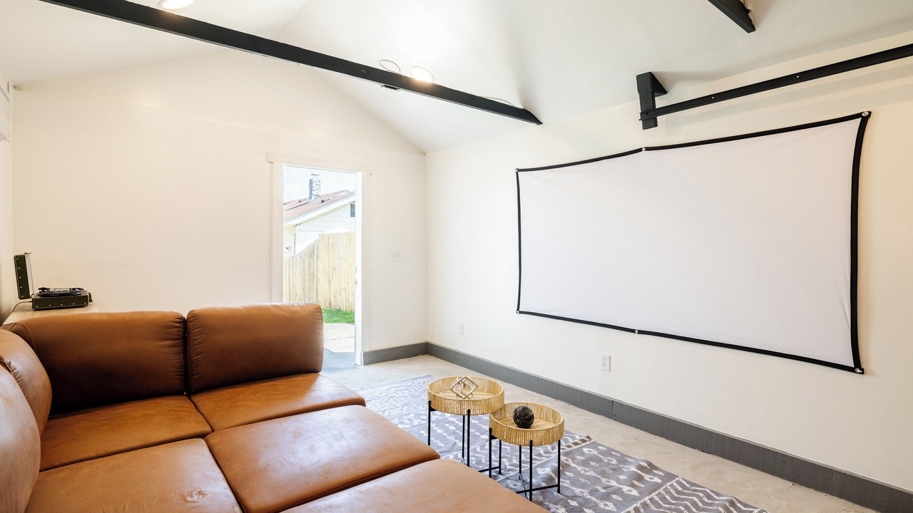 Photo of Livingroom in Hamilton