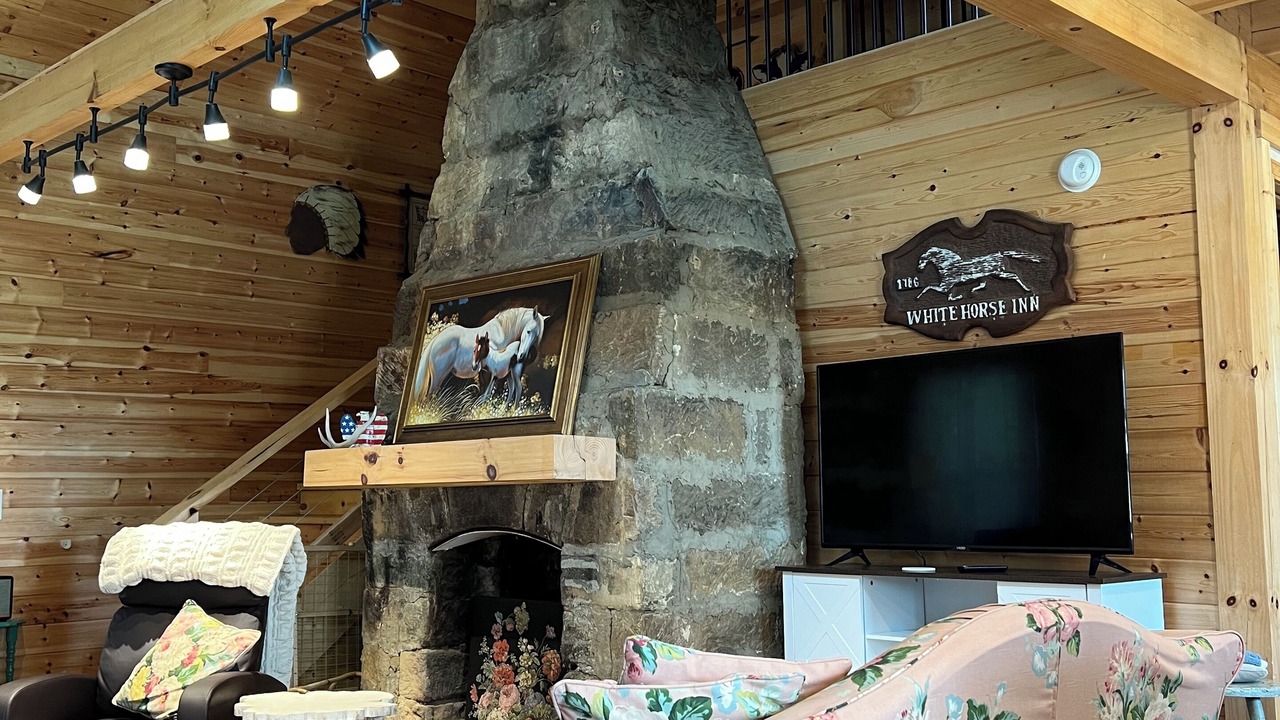 Photo of Bedroom in Frogue