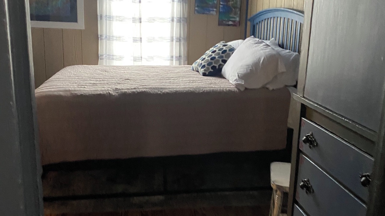 Photo of Bedroom in Ashland