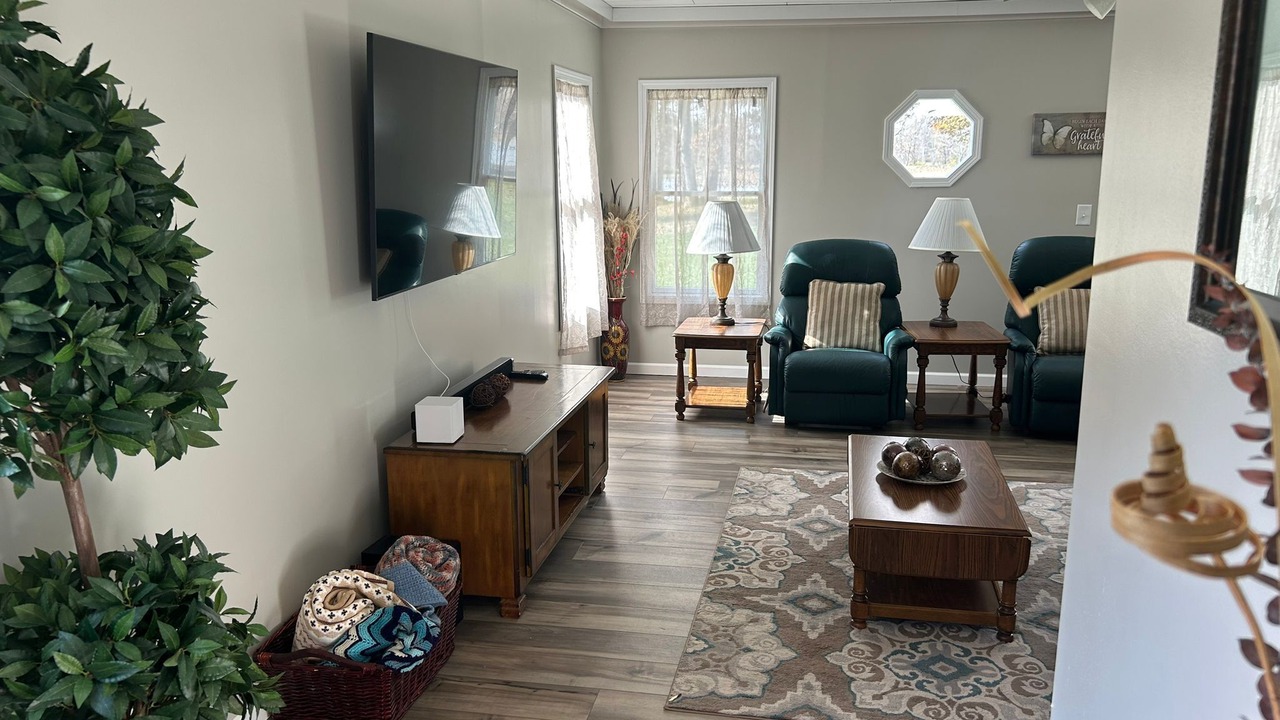 Photo of Livingroom in St. Marys