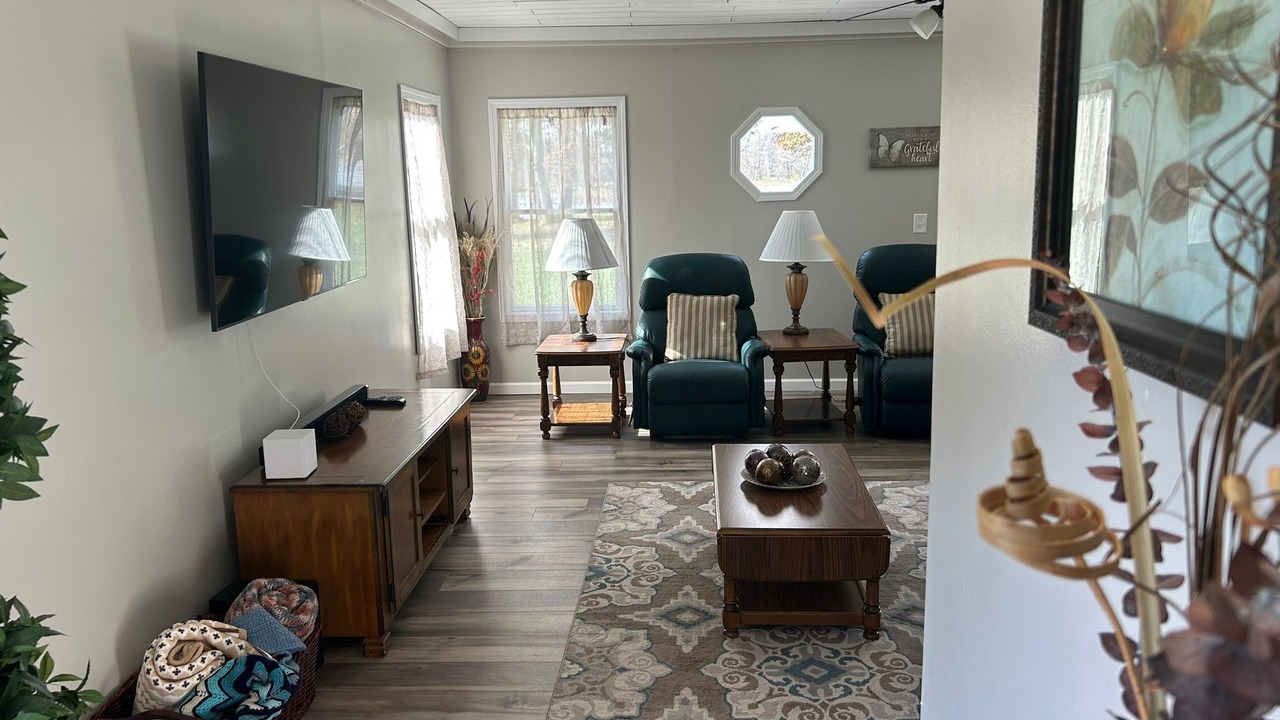 Photo of Livingroom in St. Marys