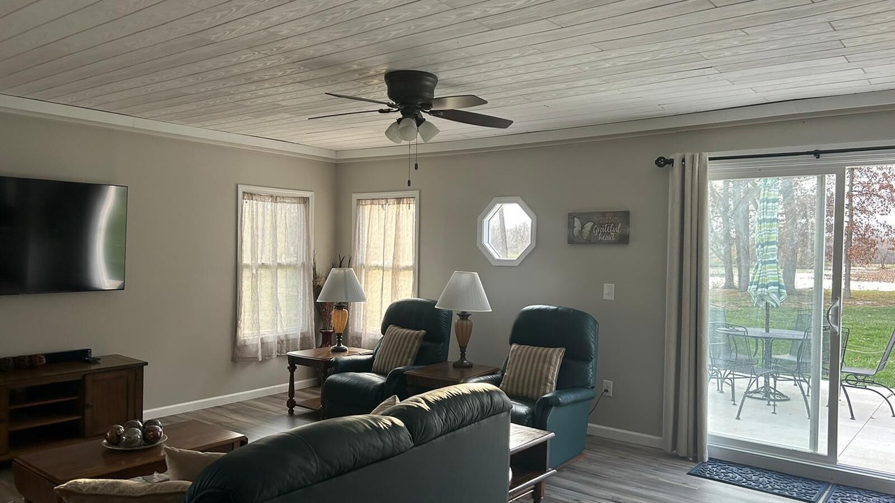 Photo of Livingroom in St. Marys