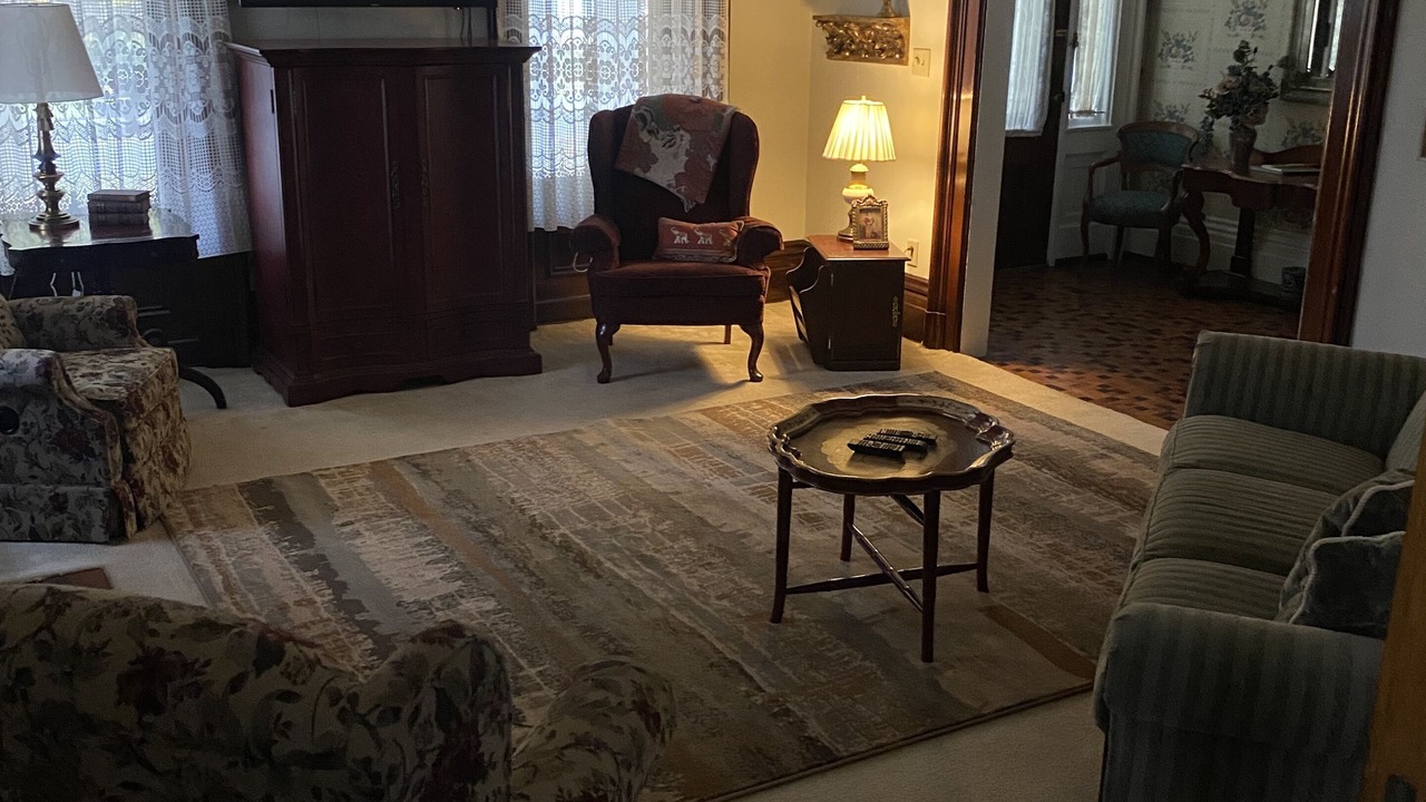 Photo of Livingroom in Ashland