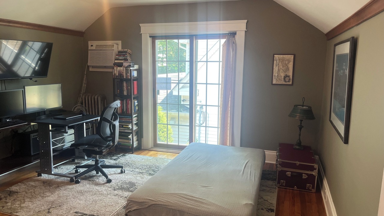 Photo of Bedroom in Cleveland