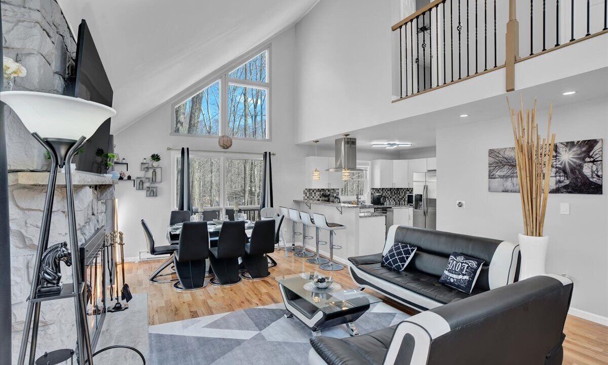 Photo of Livingroom in Gouldsboro