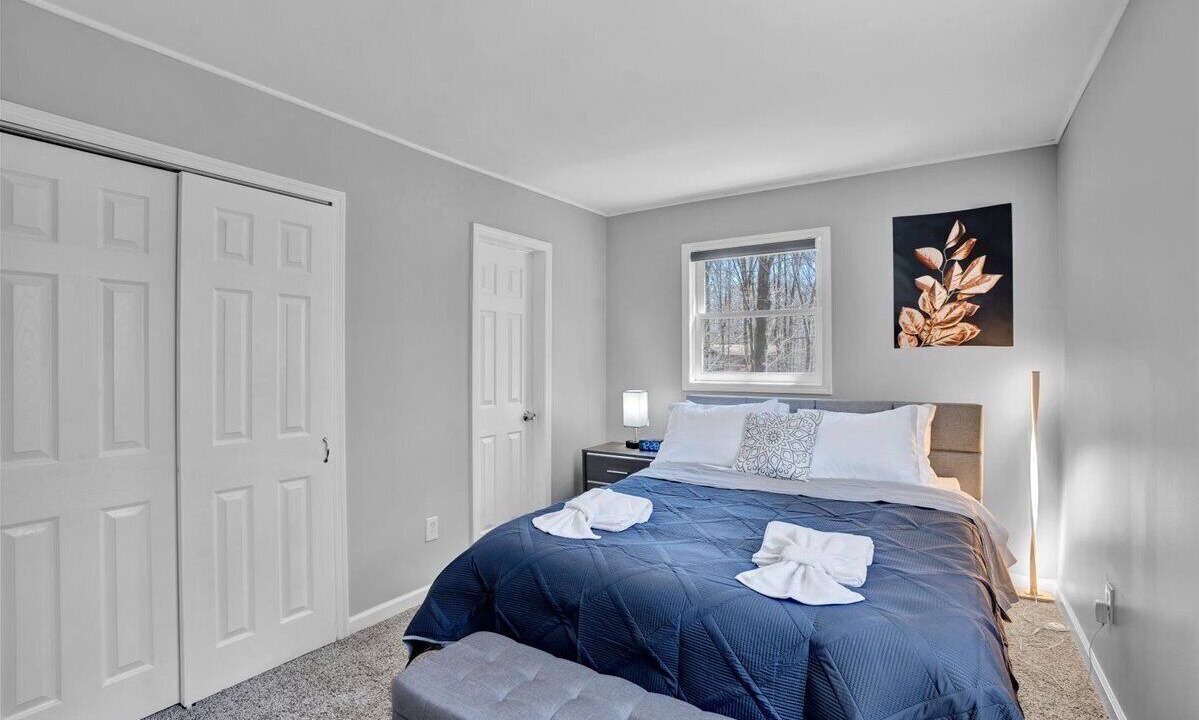 Photo of Bedroom in Gouldsboro