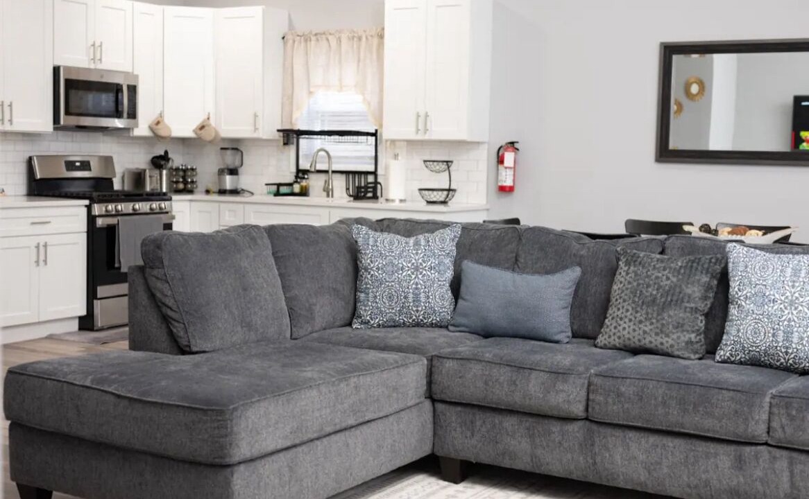 Photo of Livingroom in Paterson