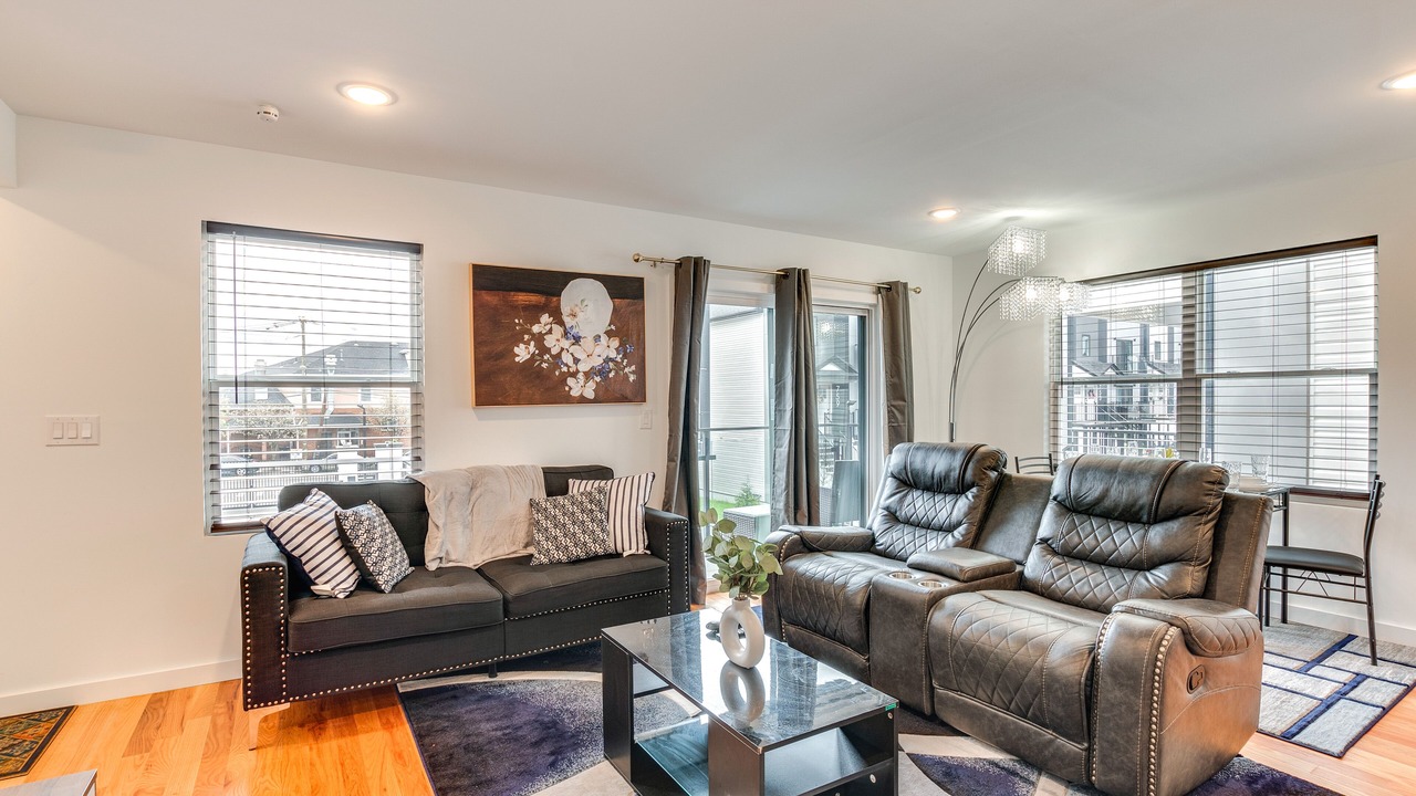 Photo of Livingroom in Elizabeth