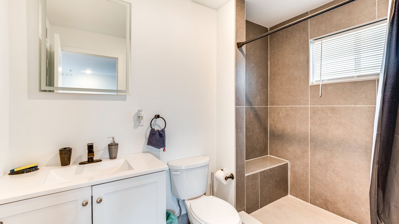 Photo of Bathroom in Elizabeth