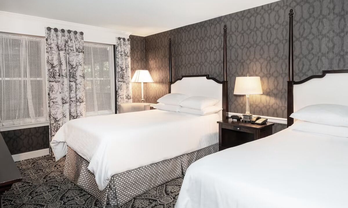 Photo of Bedroom in Historic District