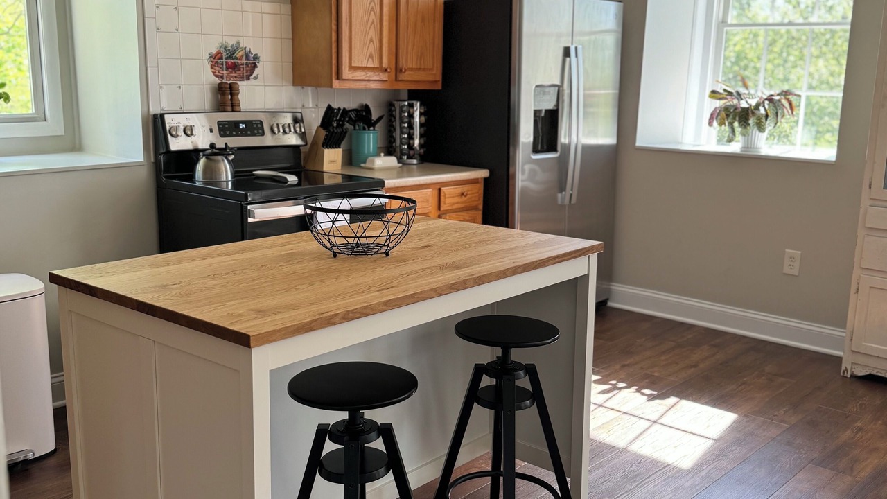 Photo of Kitchen in Lebanon - Pine Grove